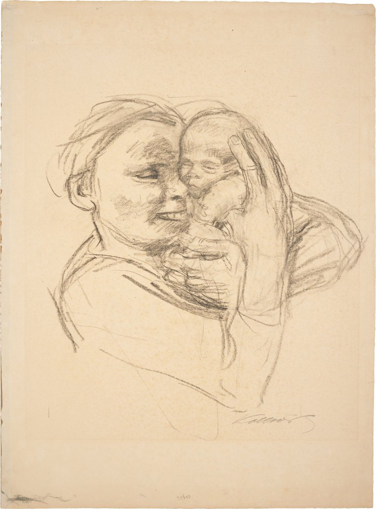 Auf diesem Bild ist das folgende Kunstwerk zu sehen: Käthe Kollwitz. „Mutter, Säugling an ihr Gesicht drückend“. 1925.