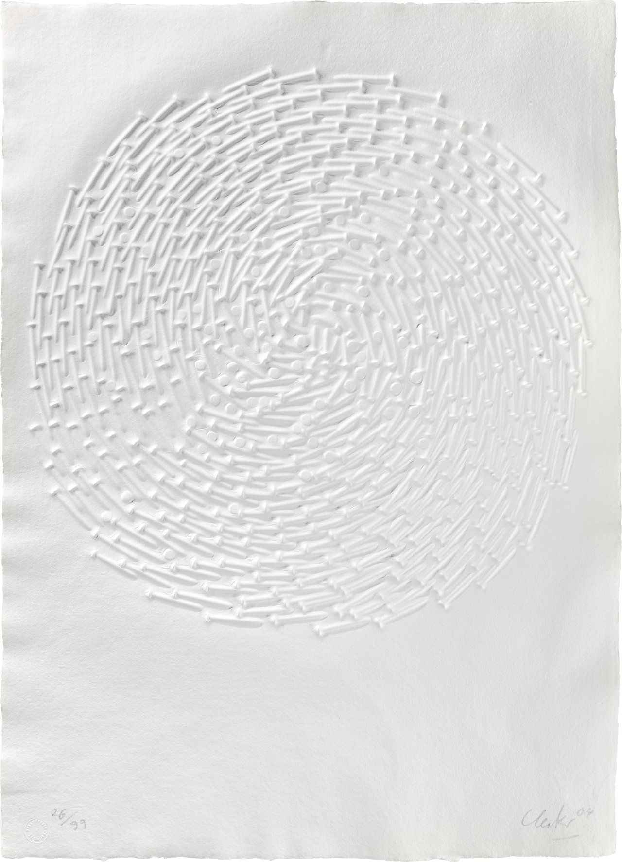 Auf diesem Bild ist das folgende Kunstwerk zu sehen: Günther Uecker. Bewegter Kreis. 2004 .