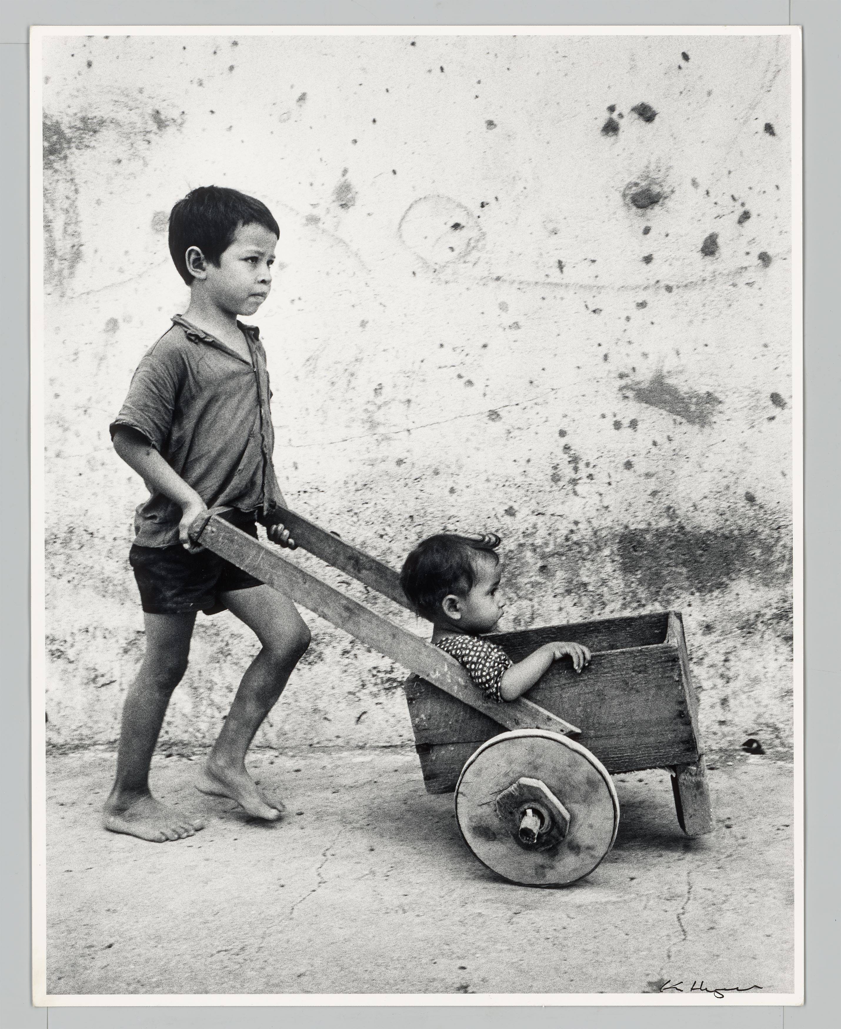 This picture shows the following artwork: Ken Heyman. Honduras. 1964.