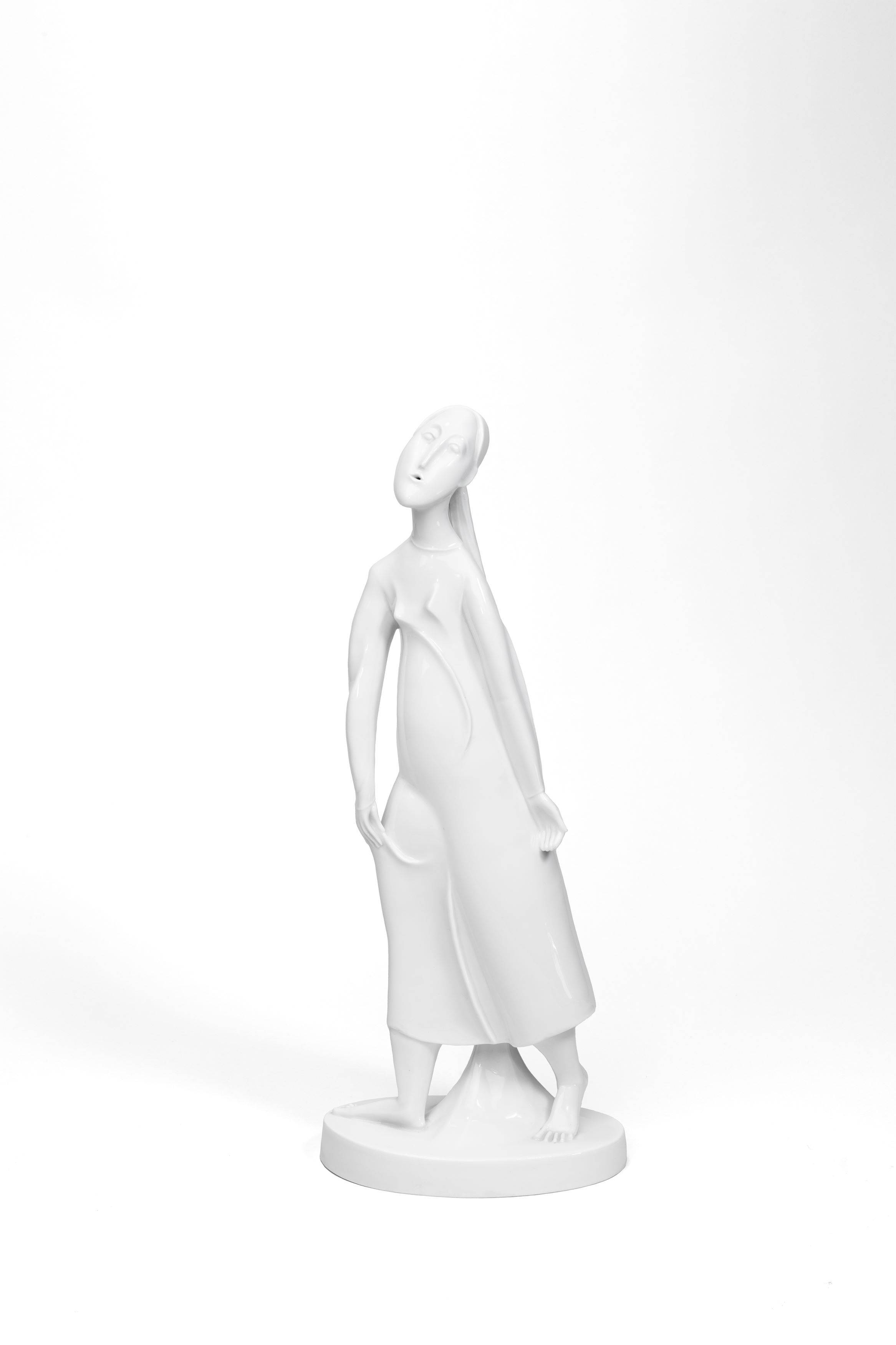 Auf diesem Bild ist das folgende Kunstwerk zu sehen: Gerhard Marcks. „Schreitende Schlafwandlerin“. 1919 / spätere Ausformung.