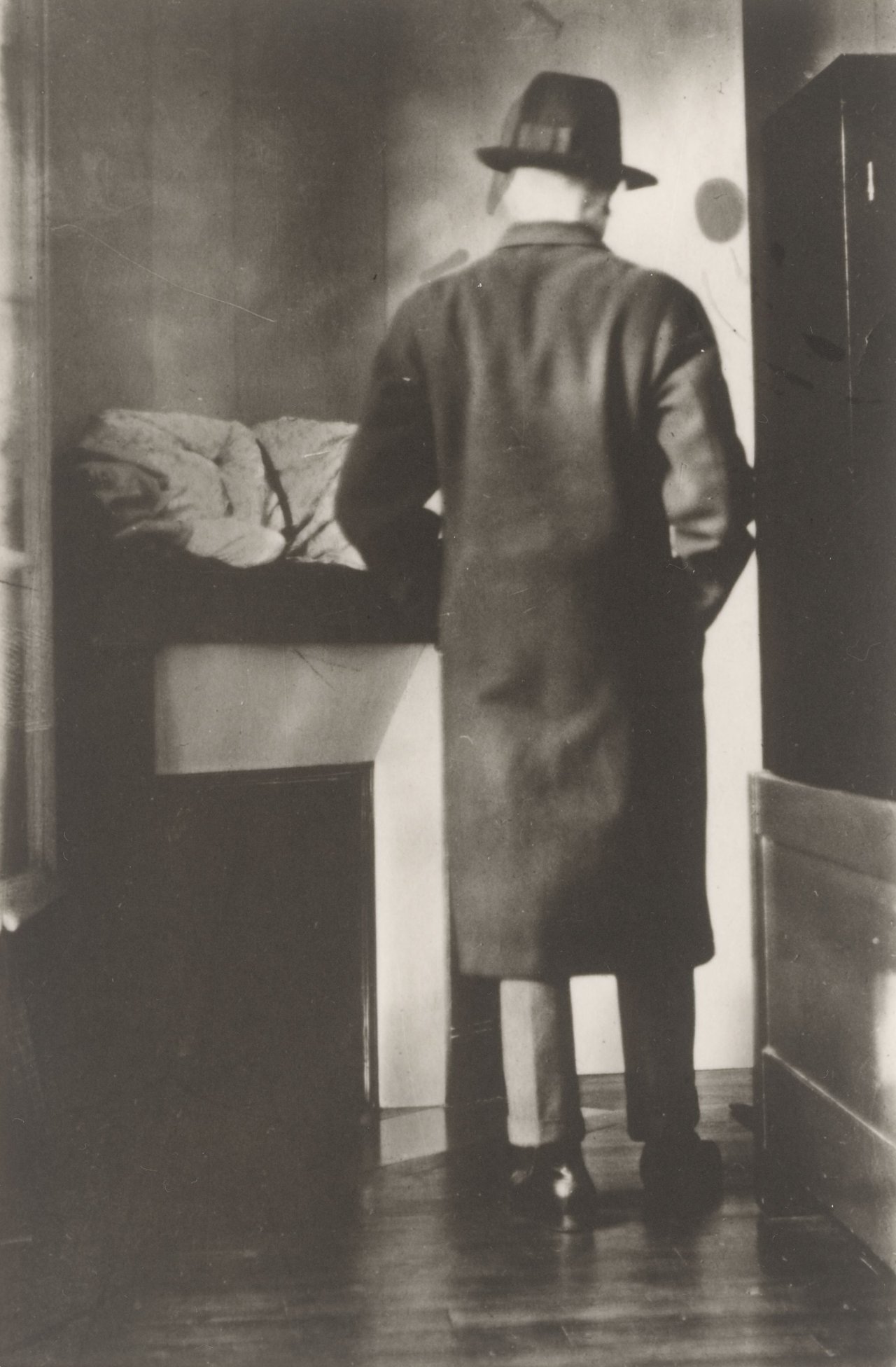 This picture shows the following artwork: René Magritte. La Fidélité des Images, 1928–1955.