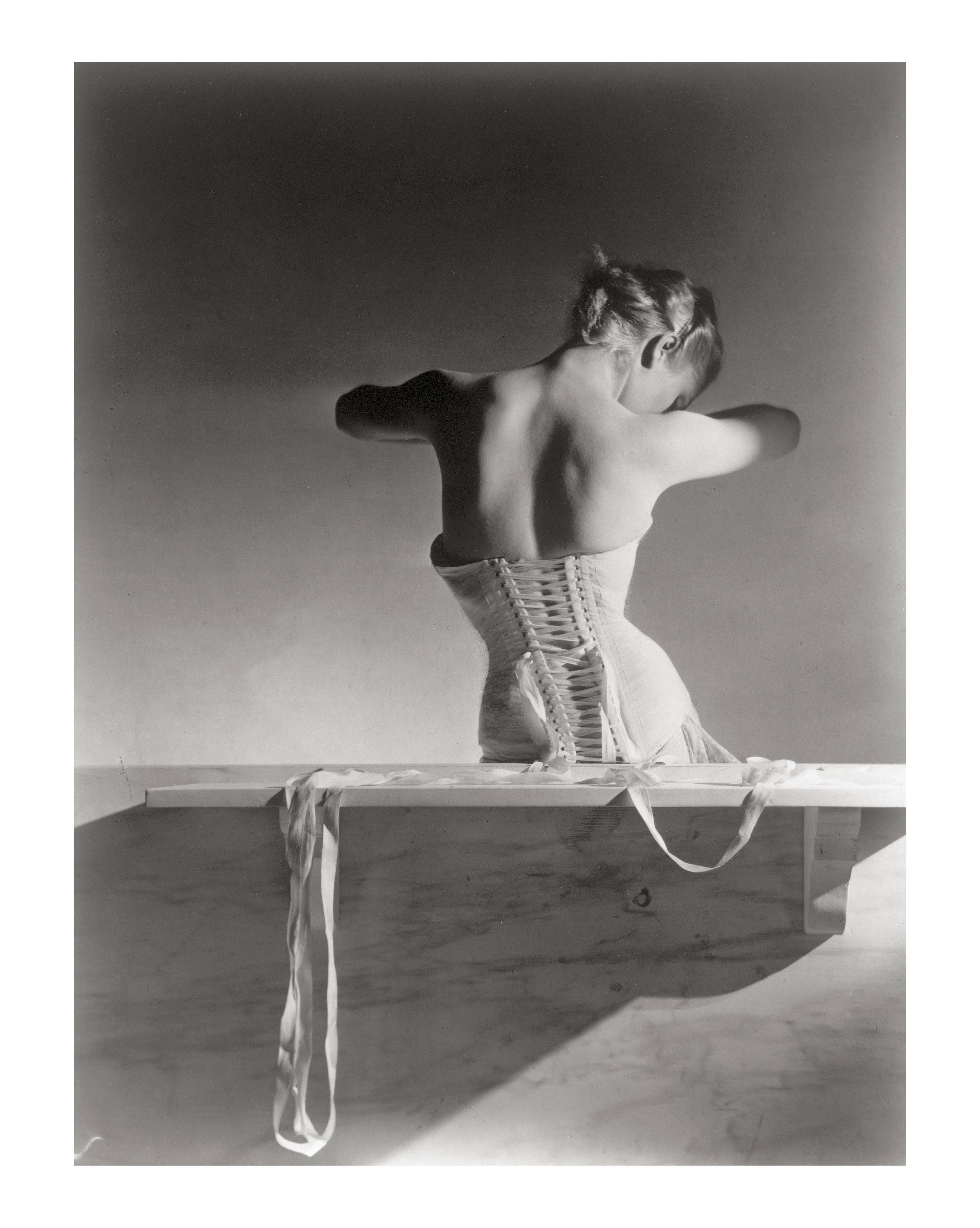 This picture shows the following artwork: Horst P. Horst (i.e. Horst Paul Albert Bohrmann). Mainbocher Corset, Paris. 1939.