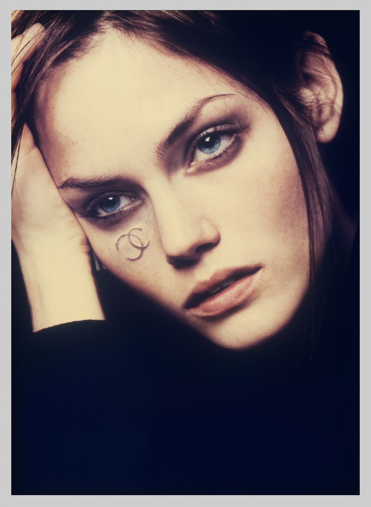 This picture shows the following artwork: Daniele Buetti. ”Chanel”, from the series ”Looking for Love”. 1996-2002.