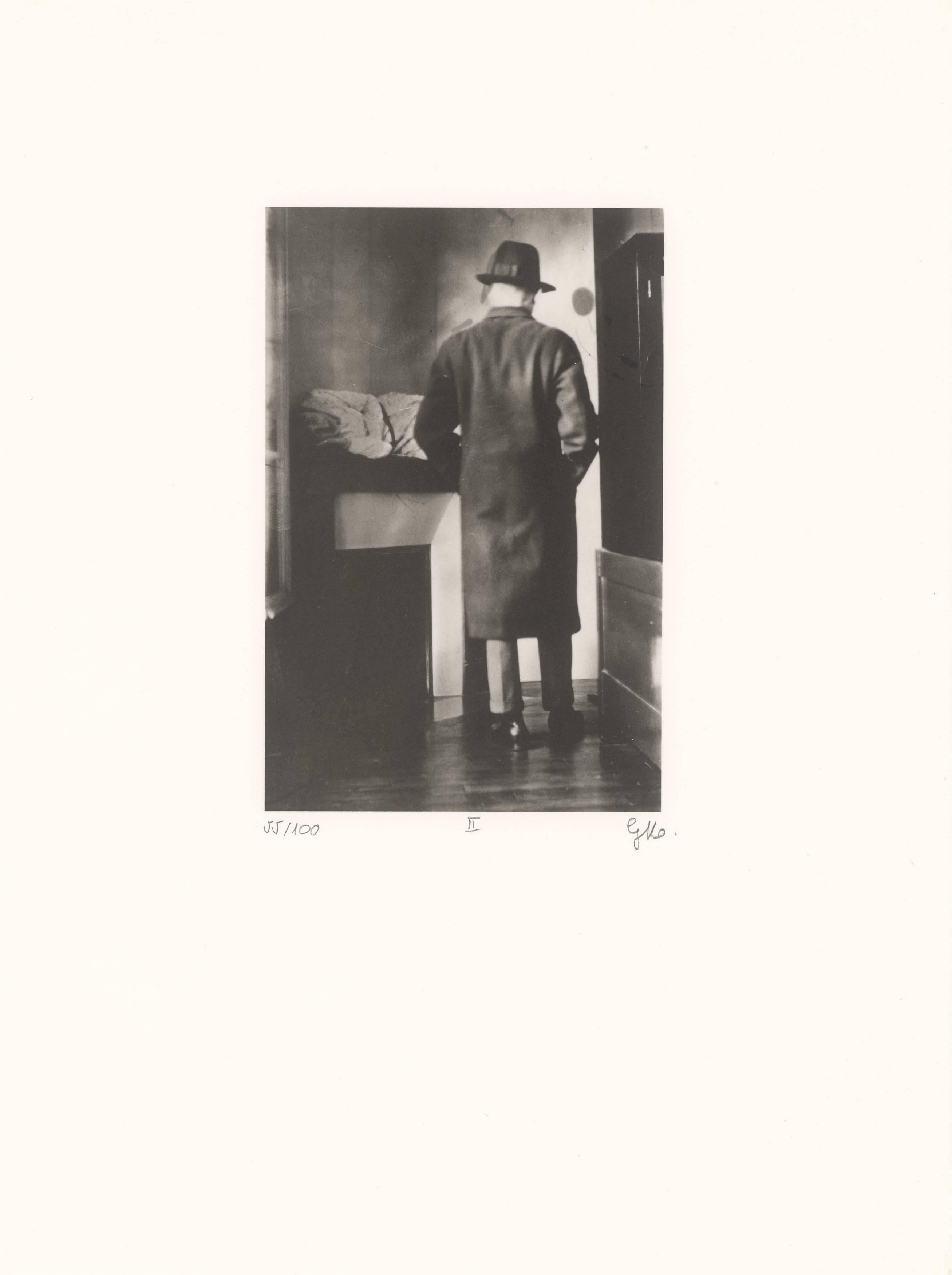 This picture shows the following artwork: René Magritte. La Fidélité des Images, 1928–1955.