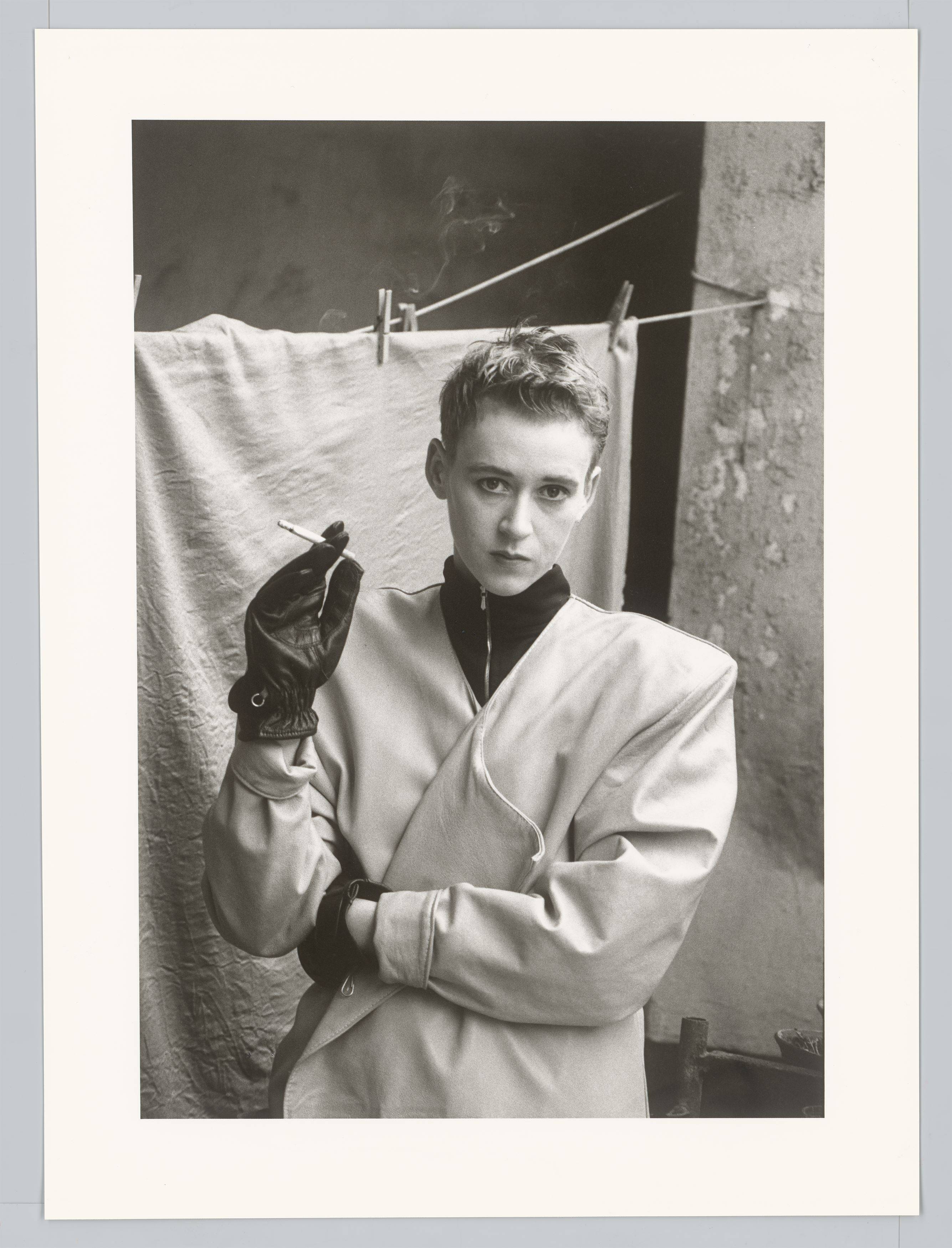 This picture shows the following artwork: Sibylle Bergemann. ”'Allerleihrauh', Frieda, Berlin”. 1988.