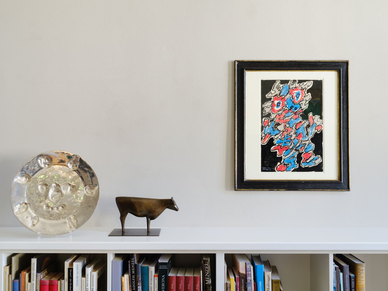 Auf diesem Bild ist das folgende Kunstwerk zu sehen: Jean Dubuffet. „Personnage des ‚Légendes‘“. 1962.