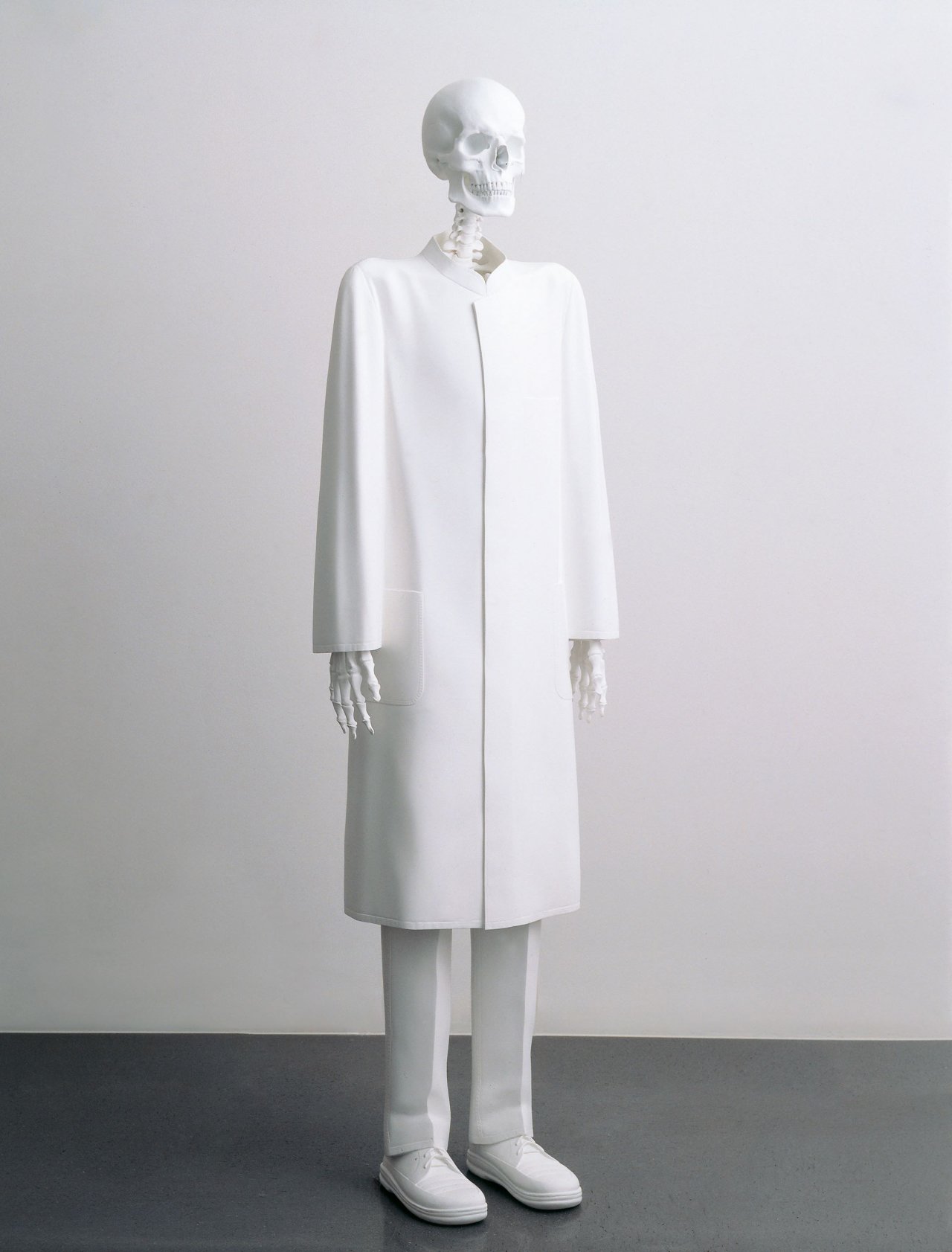 Auf diesem Bild ist das folgende Kunstwerk zu sehen: Katharina Fritsch. „Doktor“. 1997/99.