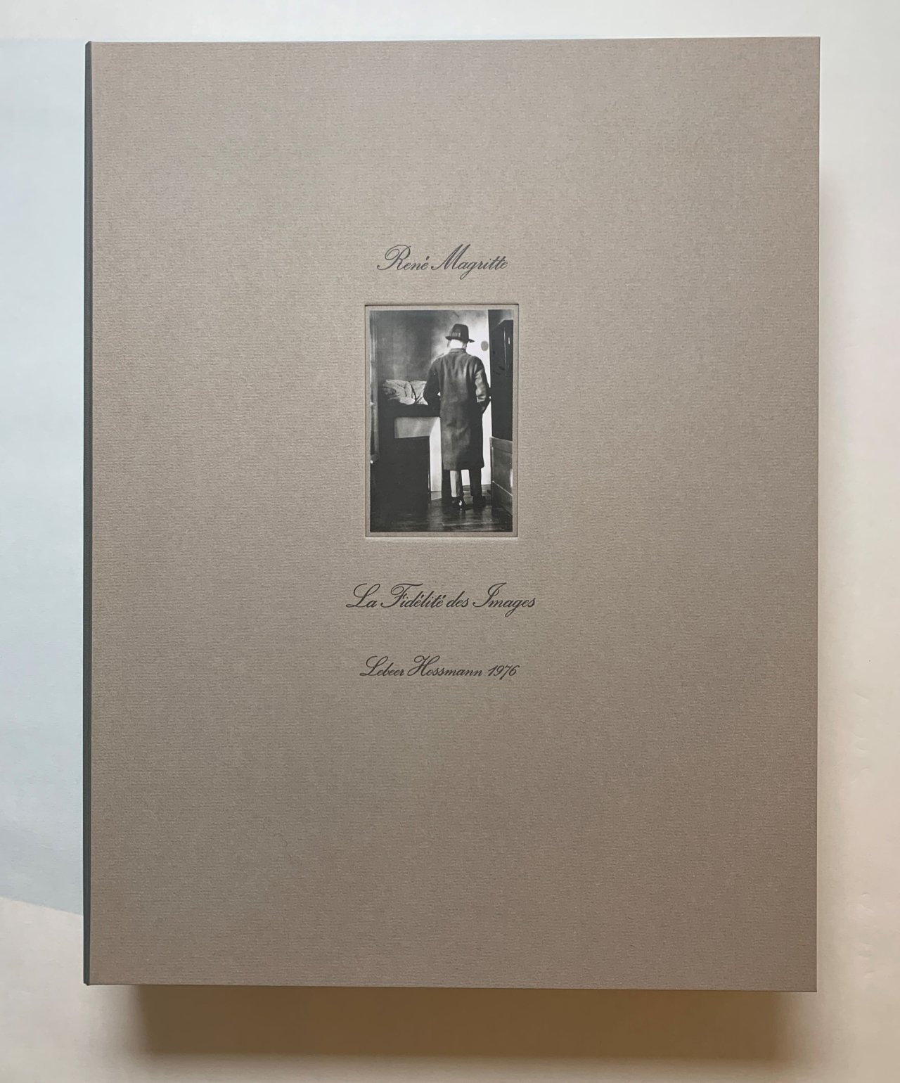 This picture shows the following artwork: René Magritte. La Fidélité des Images, 1928–1955.