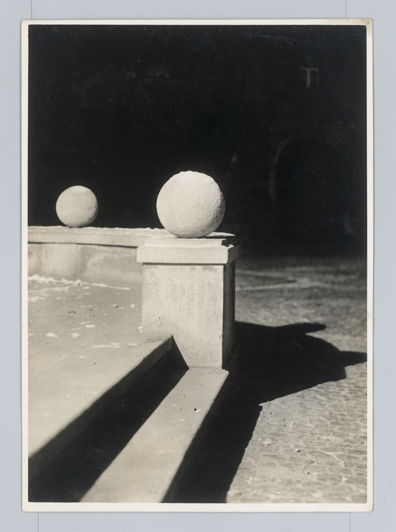 This picture shows the following artwork: Walter Hege. Weimar by Night. 1931/33.