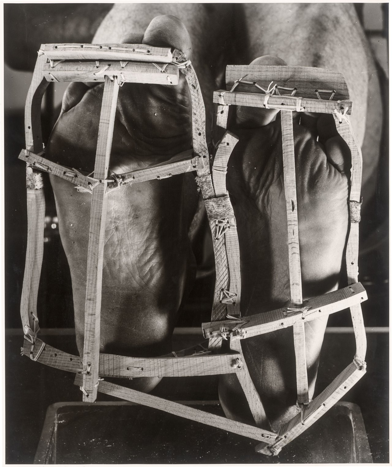 This picture shows the following artwork: Dieter Appelt. ”N° 9”, from the ten-part series ”Platz der Steine”. 1991/1995.