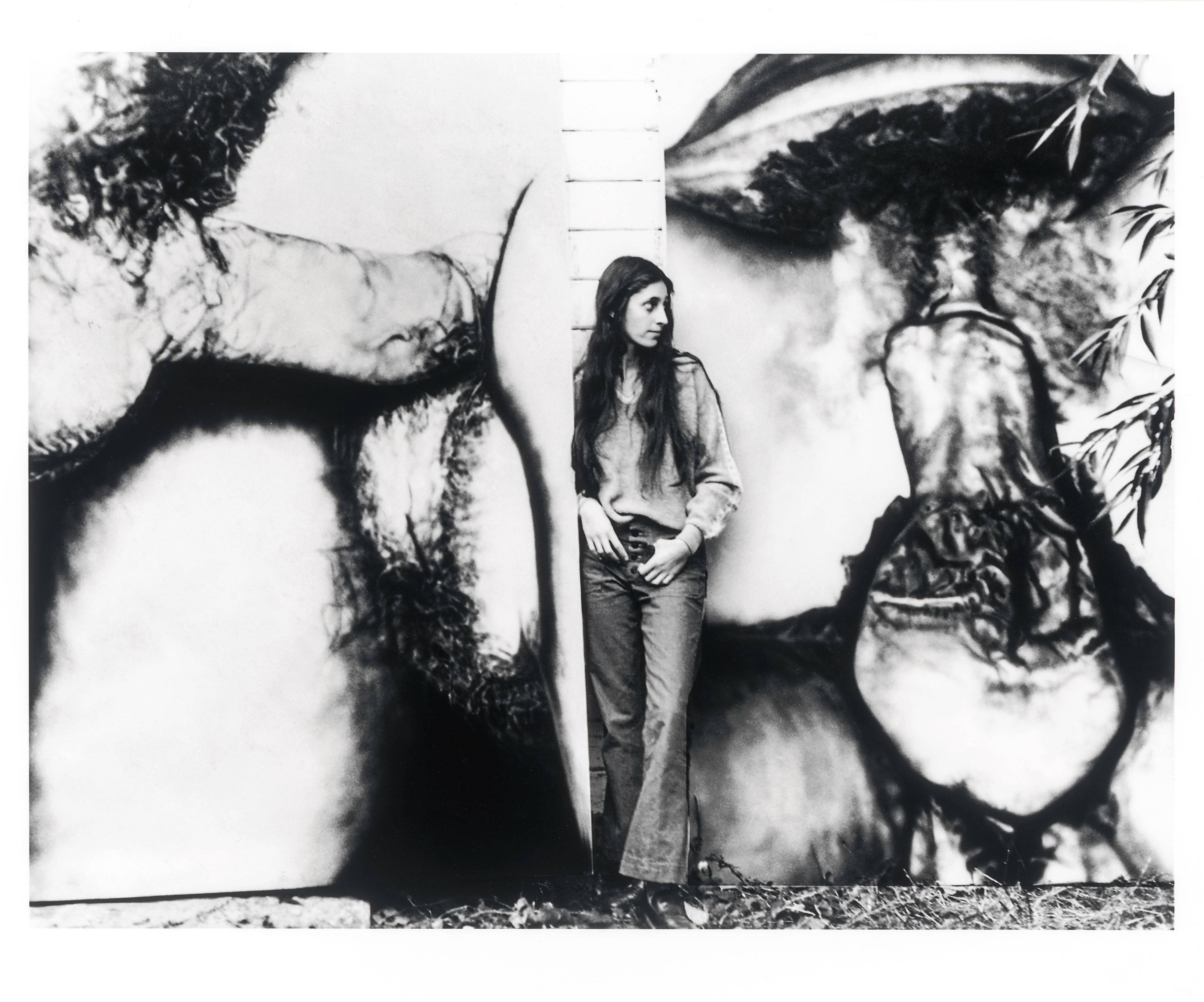 This picture shows the following artwork:  Portfolio. ”Printed Matter Photography Portfolio V: [Untitled/Nudes] Curated by Larry Clark”. 2004.