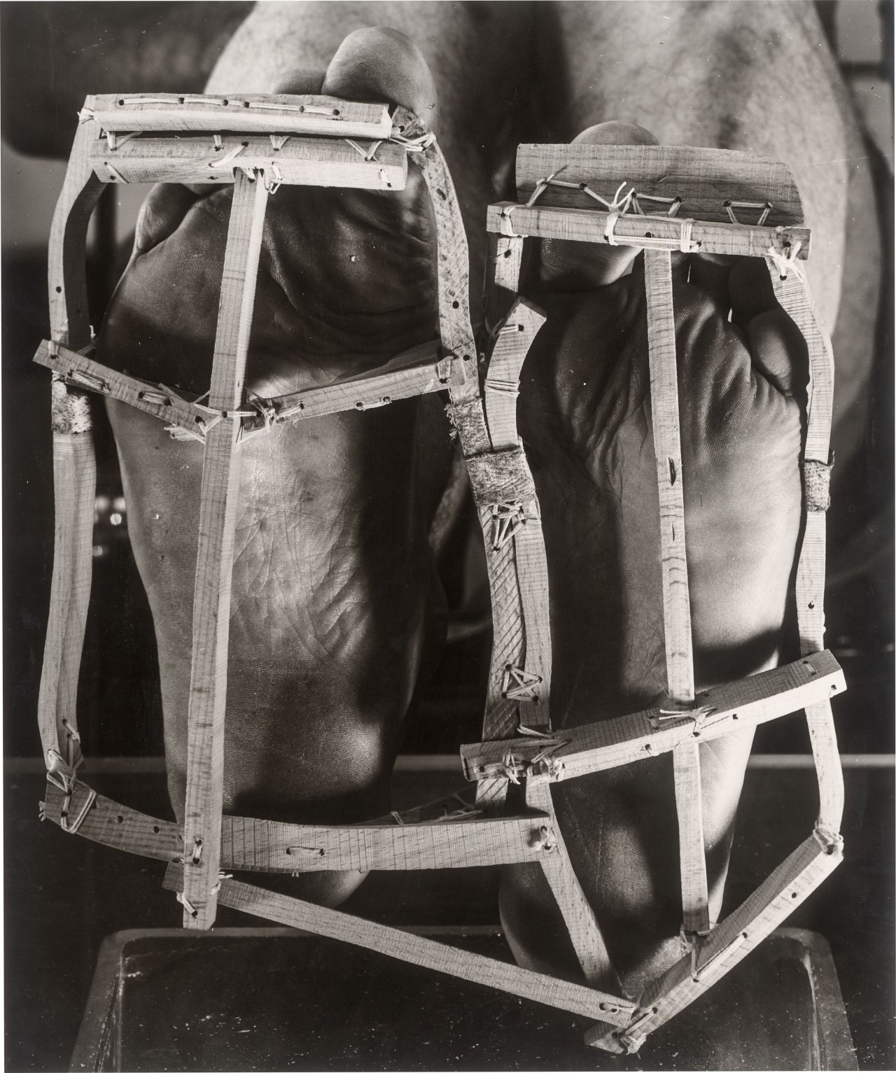 This picture shows the following artwork: Dieter Appelt. ”N° 9”, from the ten-part series ”Platz der Steine”. 1991/1995.