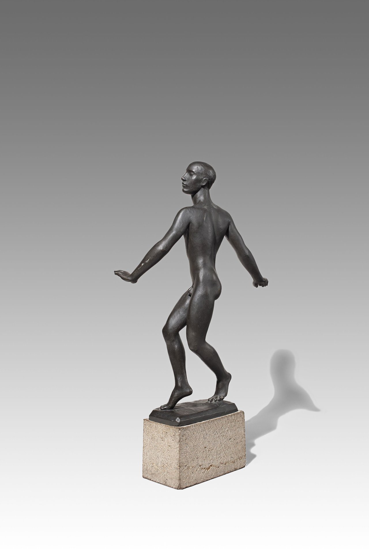 Auf diesem Bild ist das folgende Kunstwerk zu sehen: Georg Kolbe. „Tänzer Nijinsky“. 1913/19.