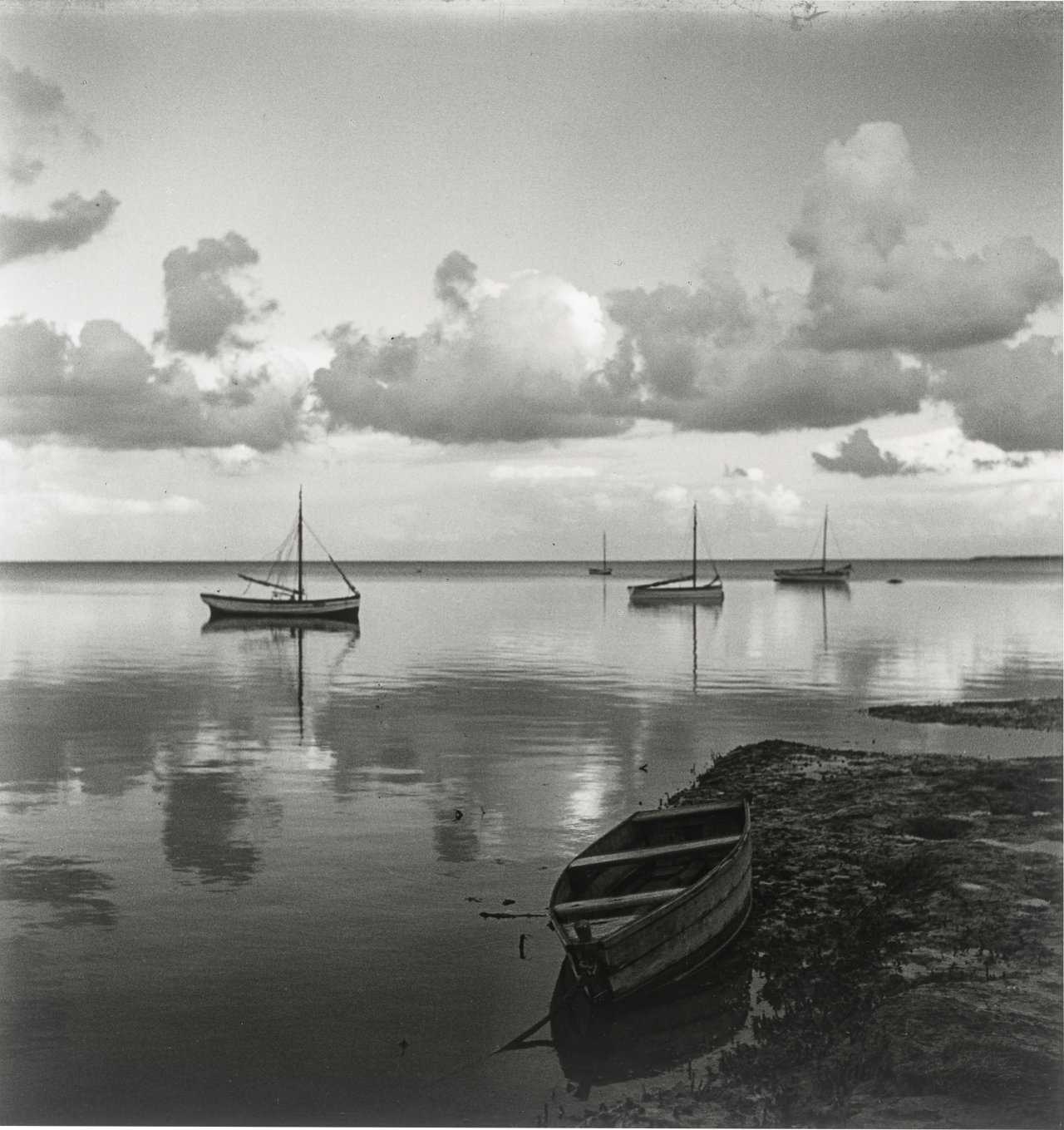 This picture shows the following artwork: Bleicke Bleicken. Abend am Haff I, Keitum (An evening by the Lagoon). 1931/35.