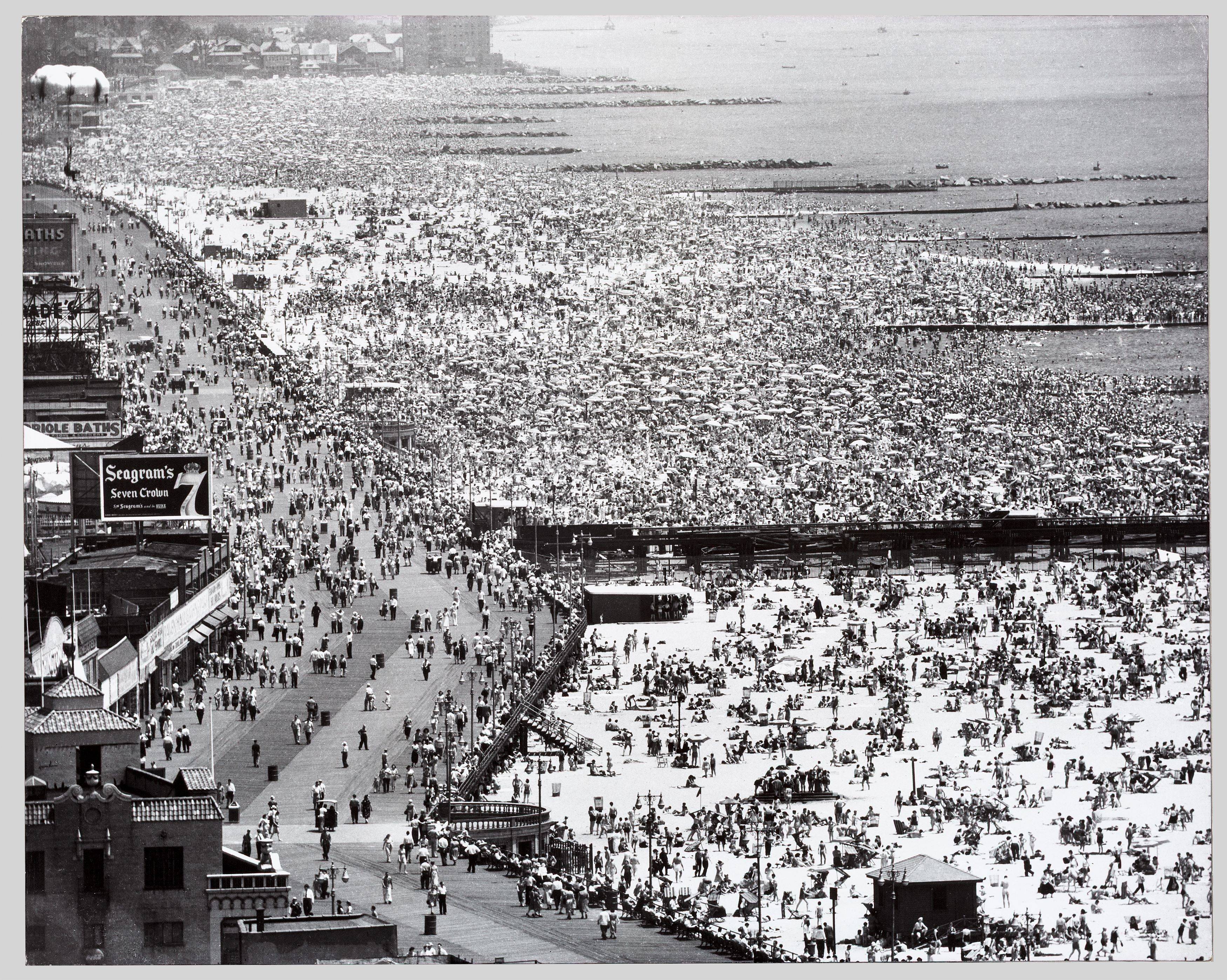 This picture shows the following artwork: Andreas Feininger. Coney Island, New York. 1949.
