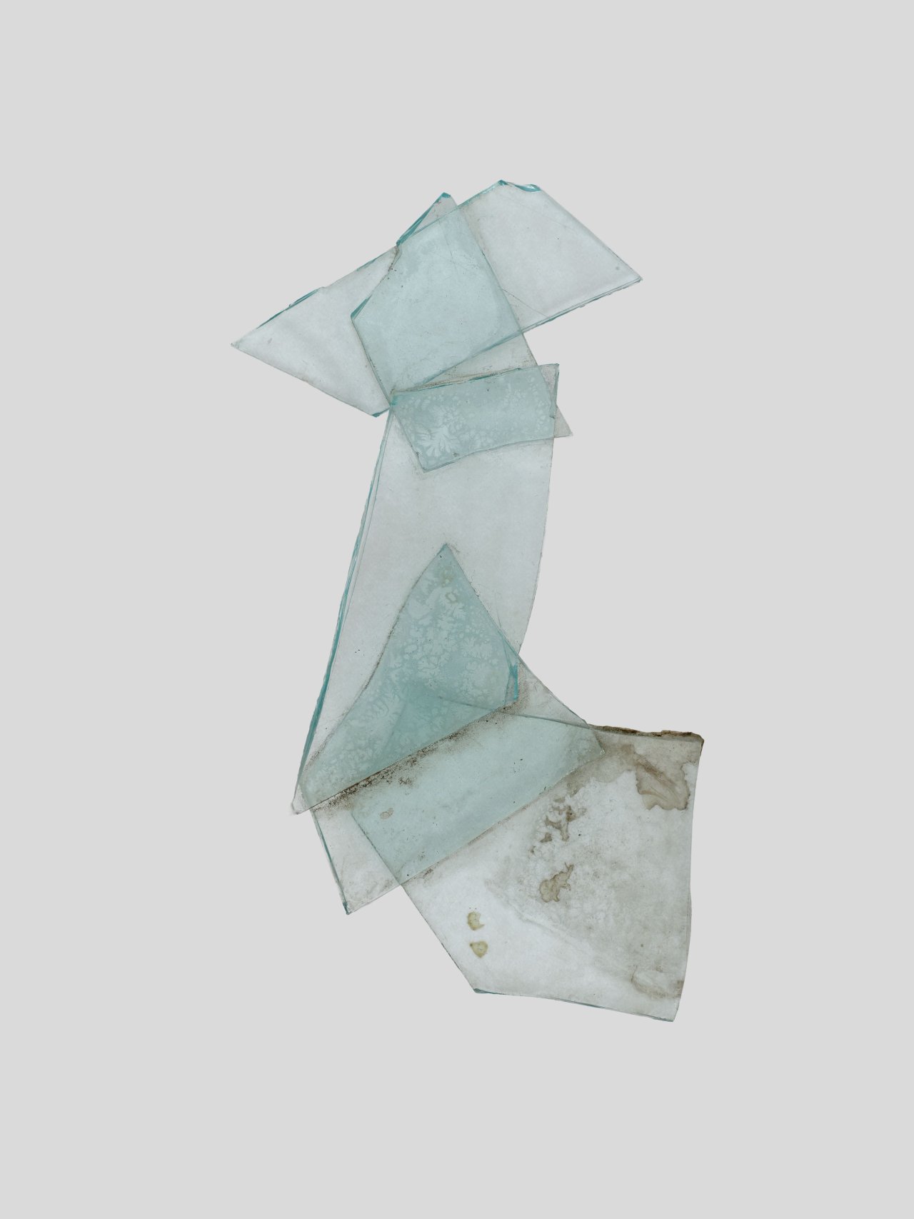 This picture shows the following artwork: Hermann Glöckner. Figurine aus fünf Glassplittern. 1970.