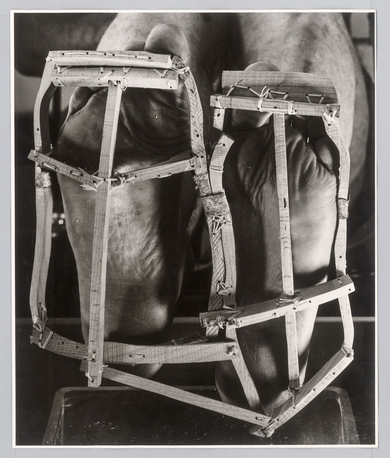 This picture shows the following artwork: Dieter Appelt. ”N° 9”, from the ten-part series ”Platz der Steine”. 1991/1995.