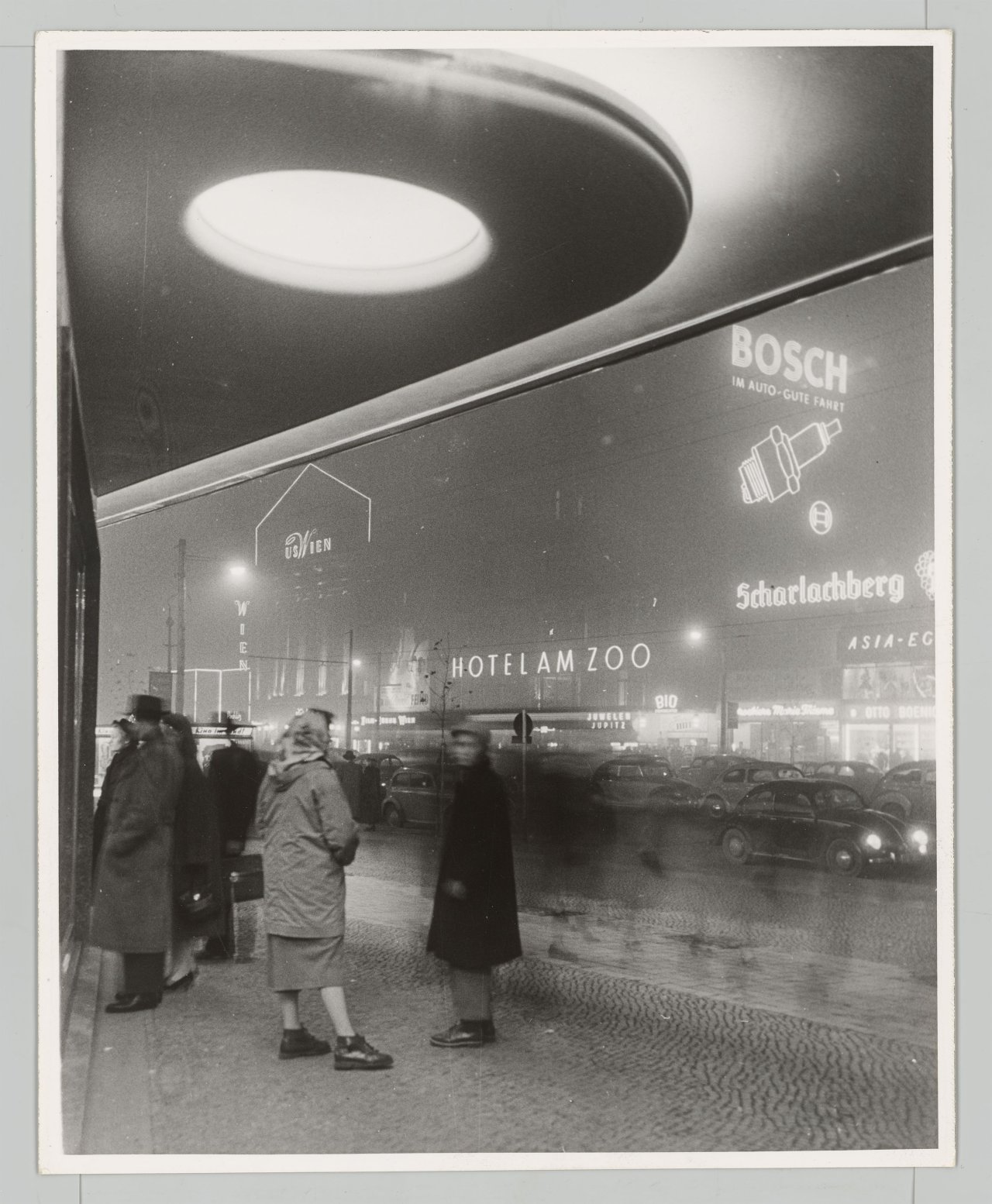 This picture shows the following artwork: Ewald Gnilka. Kurfürstendamm, Berlin. 1952.