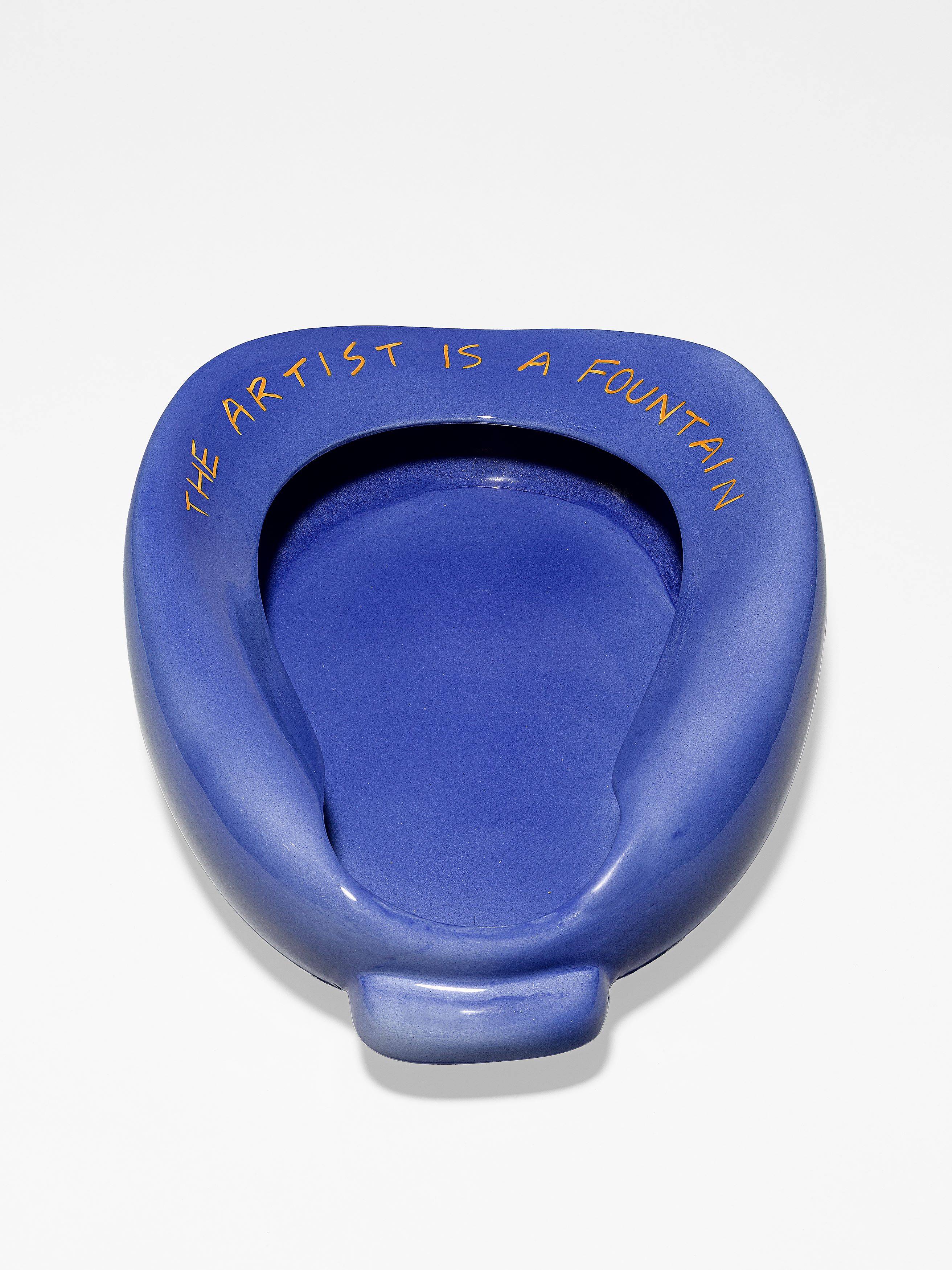 This picture shows the following artwork: John Baldessari. ”Repository (Blue/Orange)”. 2002.