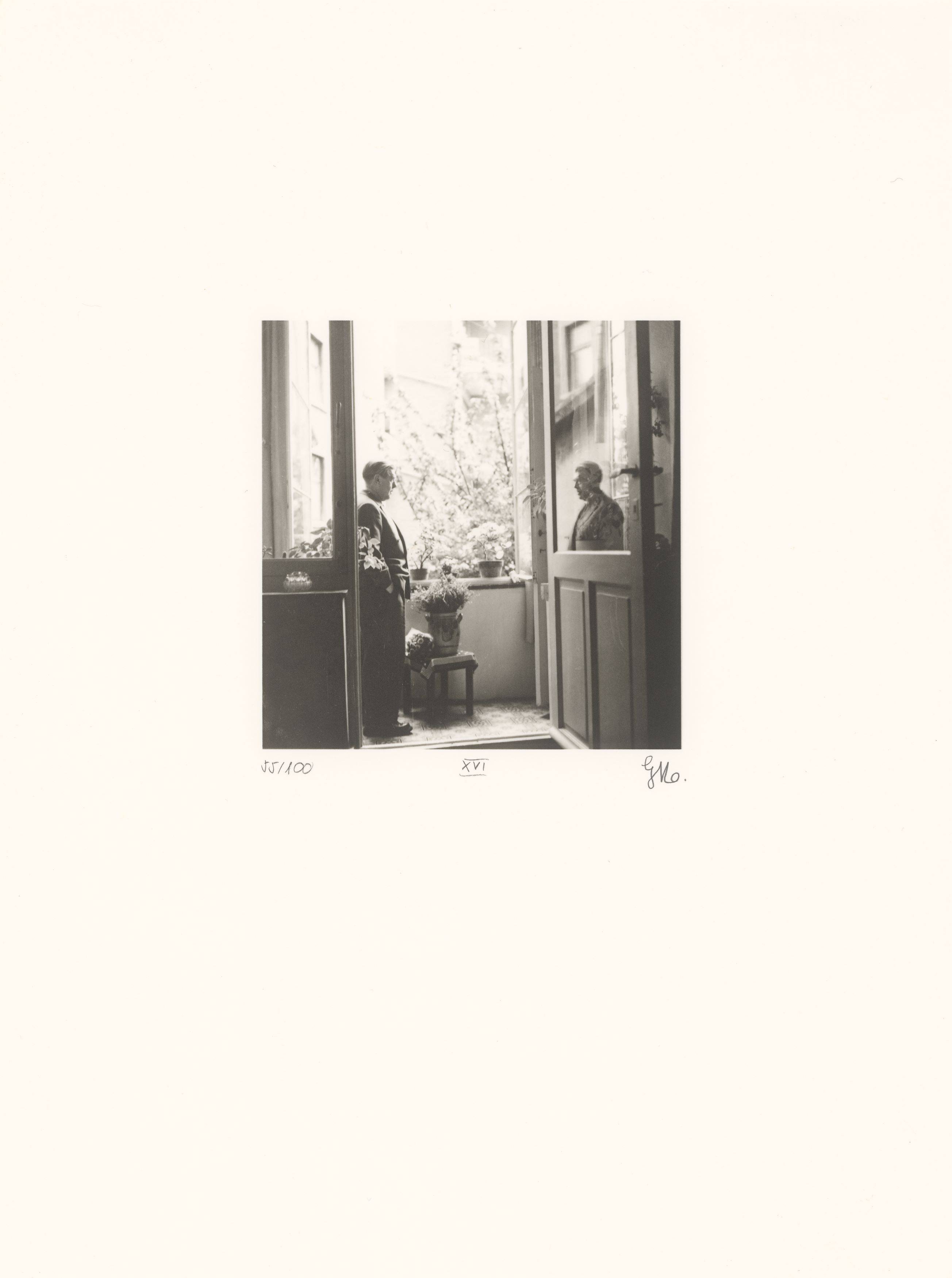 This picture shows the following artwork: René Magritte. La Fidélité des Images, 1928–1955.