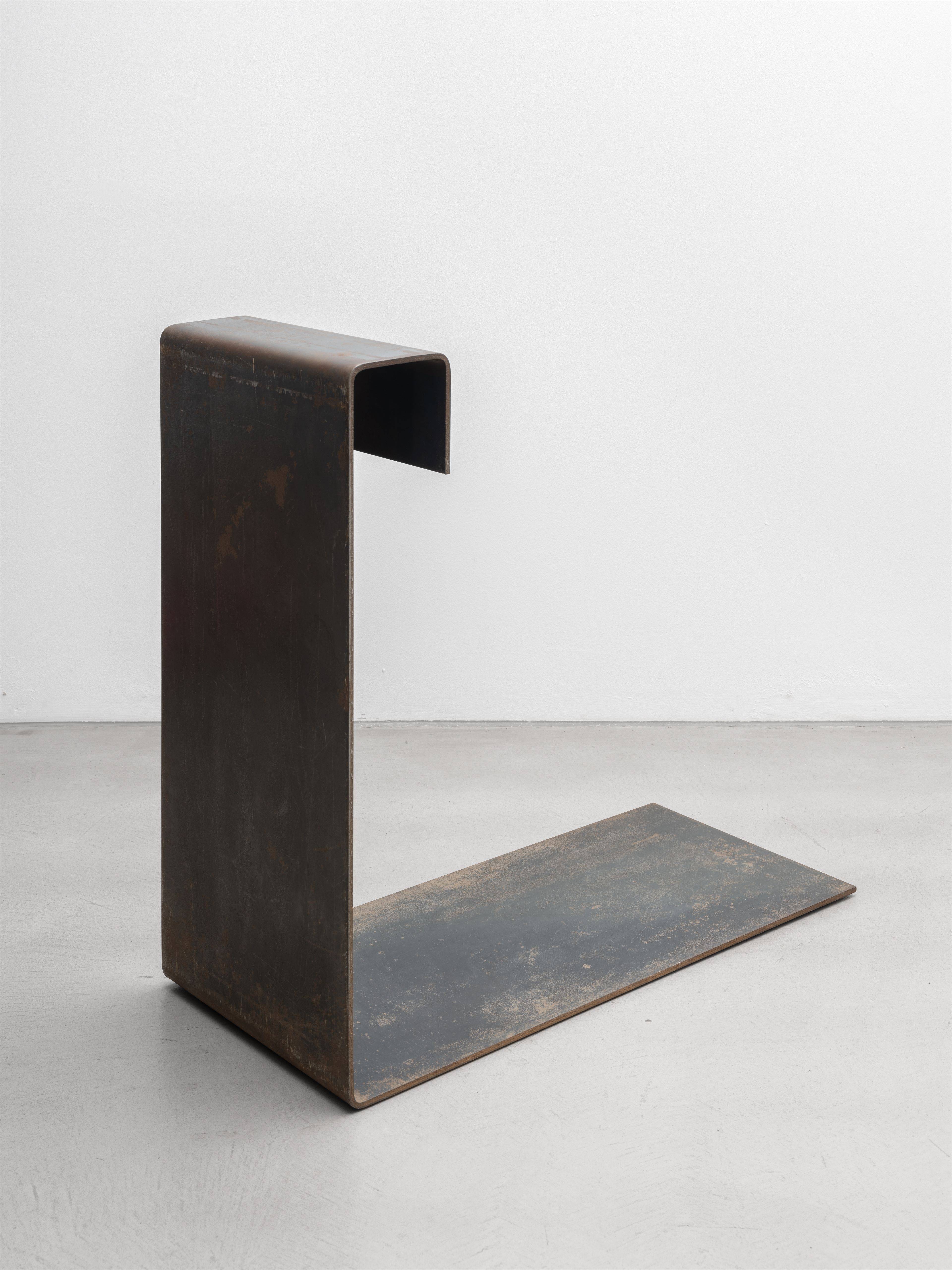 Auf diesem Bild ist das folgende Kunstwerk zu sehen: Heimo Zobernig. Ohne Titel. 1988.