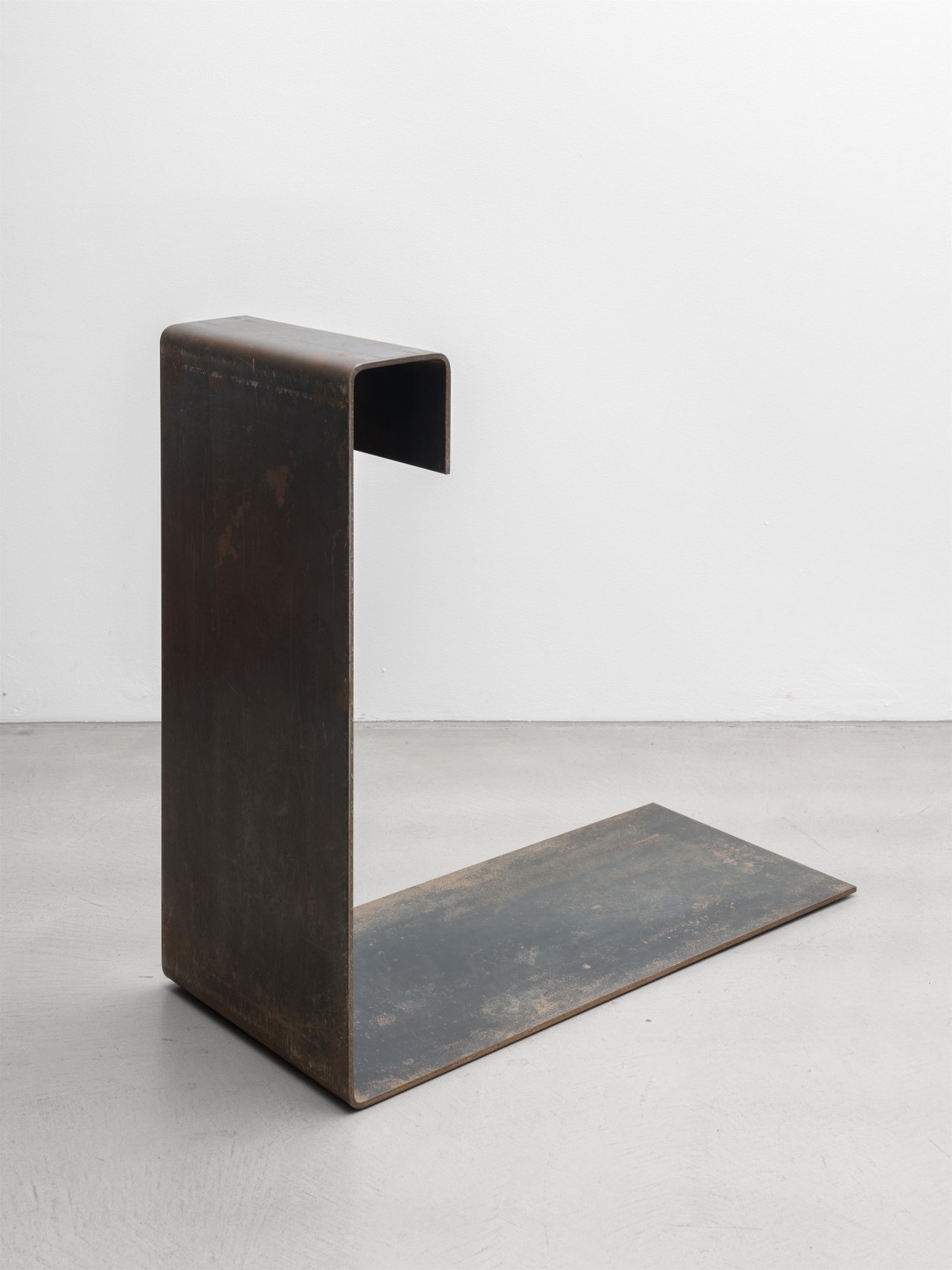 Auf diesem Bild ist das folgende Kunstwerk zu sehen: Heimo Zobernig. Ohne Titel. 1988.