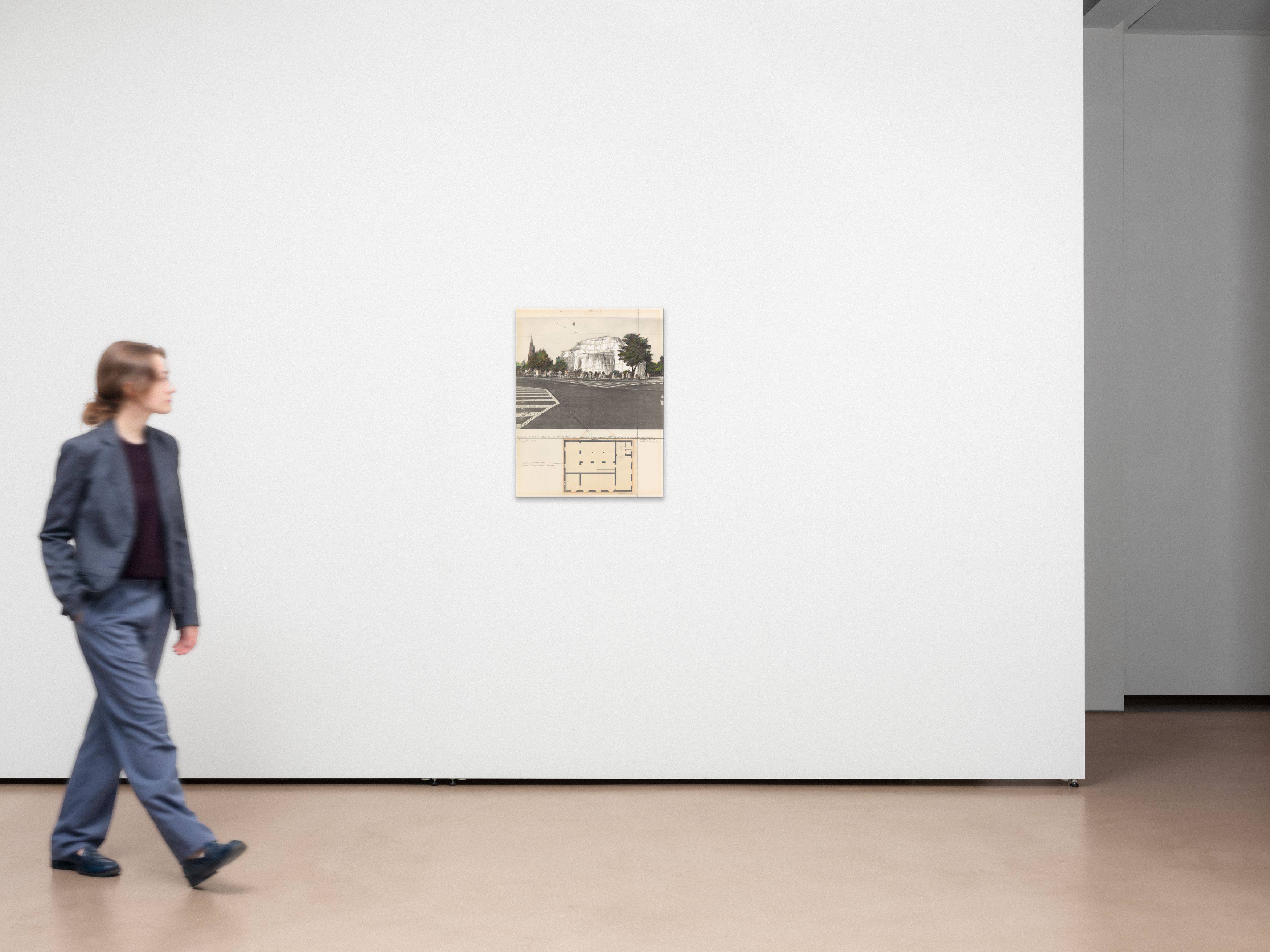 This picture shows the following artwork:  Christo and Jeanne-Claude. ”Packed Kunsthalle Bern, Project”. 1972.
