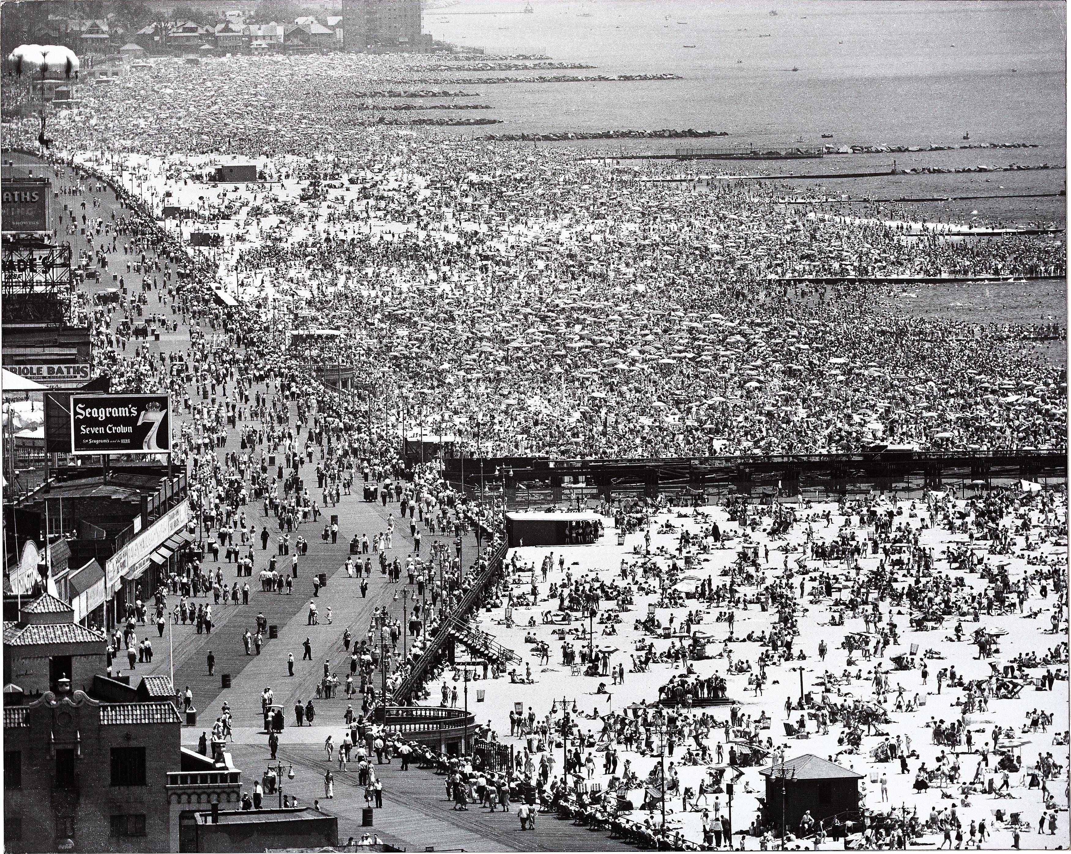 This picture shows the following artwork: Andreas Feininger. Coney Island, New York. 1949.