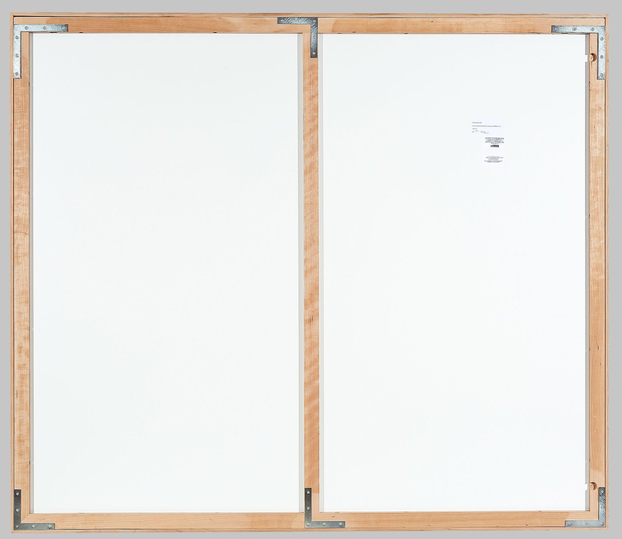 This picture shows the following artwork: Candida Höfer. Universitätsbibliothek Innsbruck I 2004.