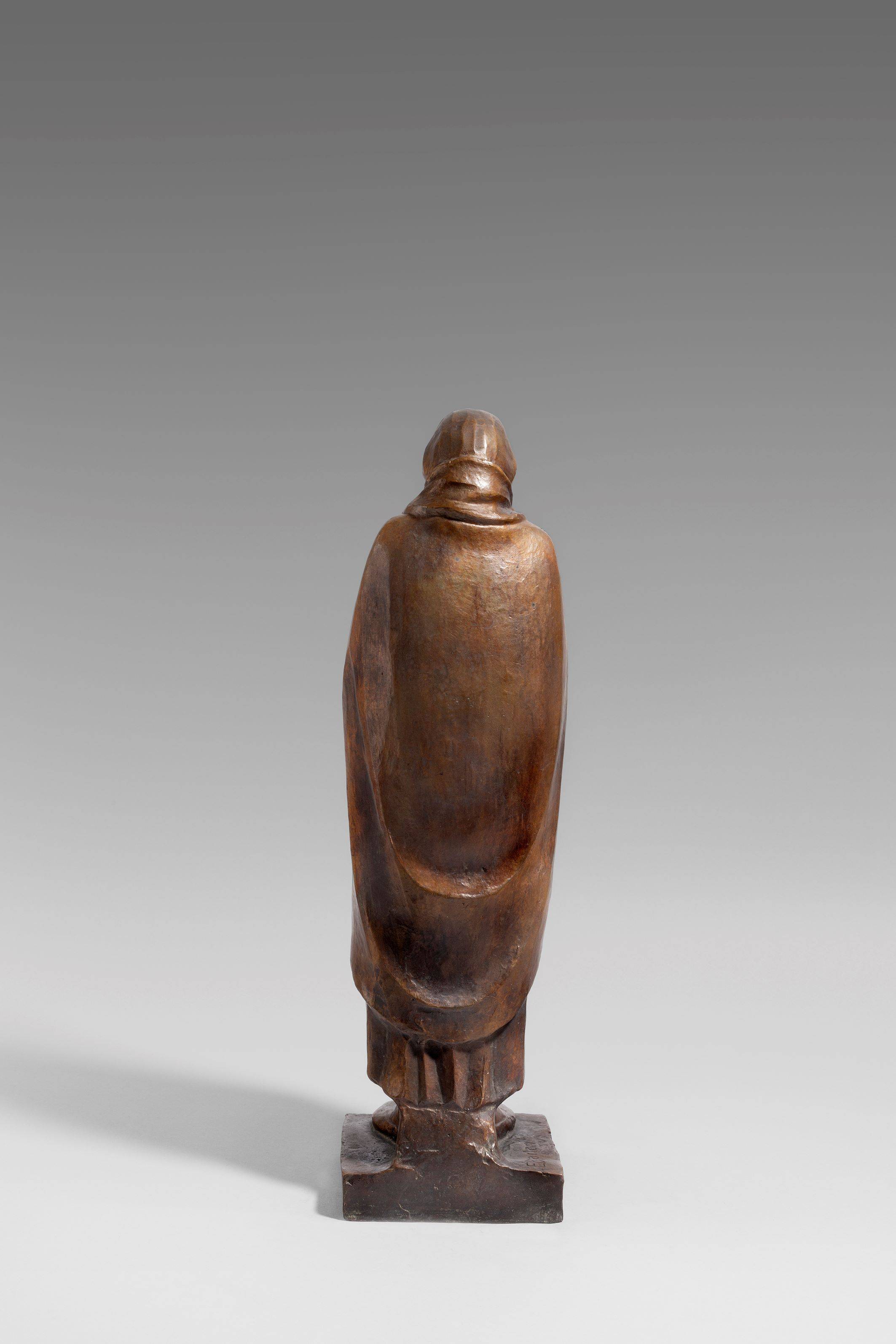 Auf diesem Bild ist das folgende Kunstwerk zu sehen: Ernst Barlach. „Frierendes Mädchen“. 1916.