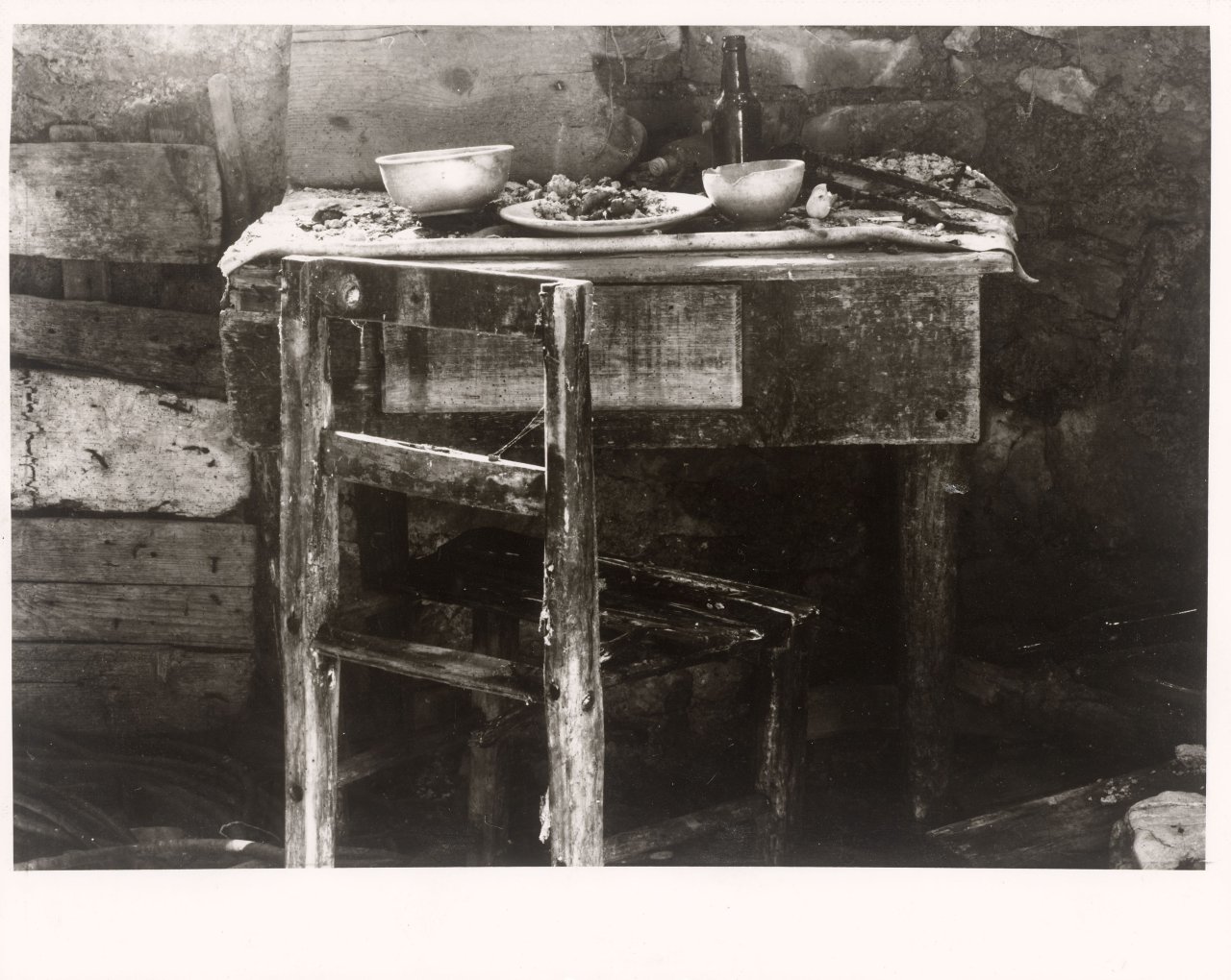 This picture shows the following artwork: Dieter Appelt. ”Haus des Fausto”. 1981.