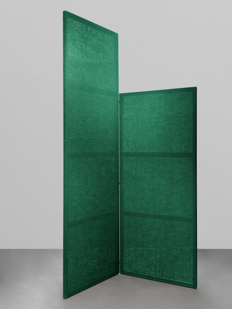 Auf diesem Bild ist das folgende Kunstwerk zu sehen: Heimo Zobernig. Ohne Titel. 2007.